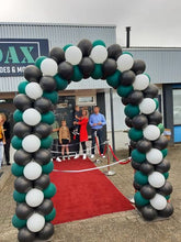 Afbeelding in Gallery-weergave laden, Ballonnen boog XXL Boog: 3 mtr breed / 2,5 mtr hoog (10 meter boog)
